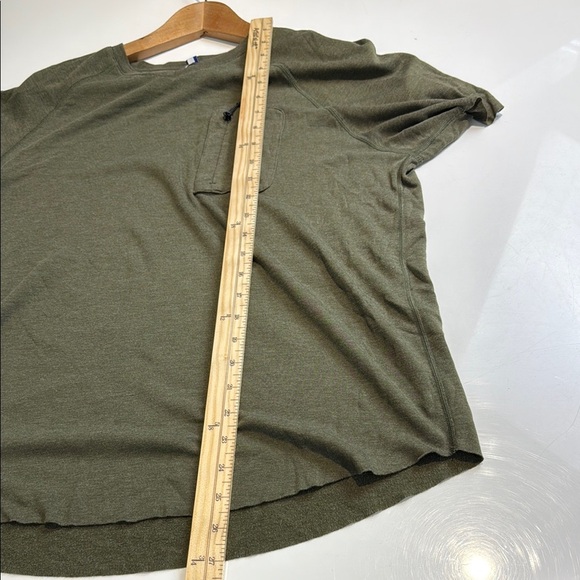 Kit and Ace Short Sleeve Tee Olive Green Men's Size Medium - Picture 6 of 6